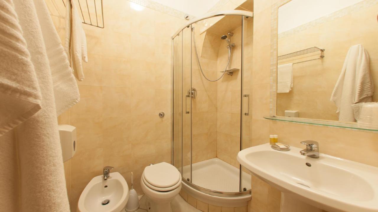 Dama Private Rooms Рим Экстерьер фото
